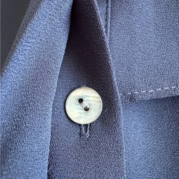 J.Jill Navy Button-Up Shirt Blouse Women’s Size XS - Picture 9 of 12